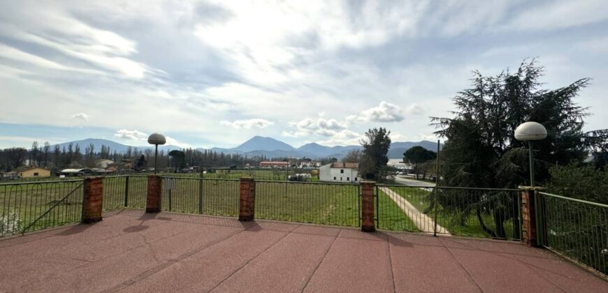 House”Door of Montone”