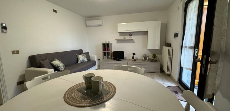 Delightful apartment in Candeleto