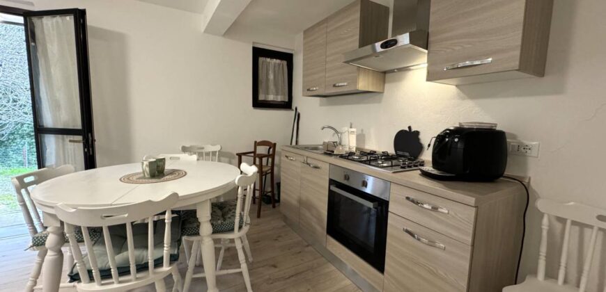 Delightful apartment in Candeleto