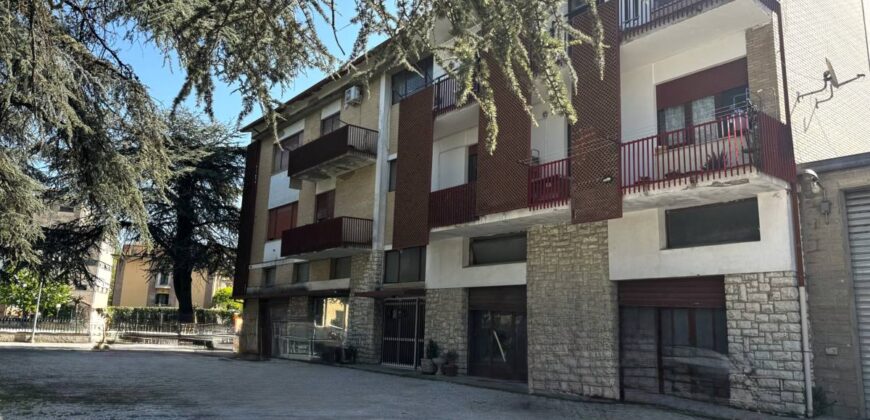 “Appartamento luminoso con terrazzo”