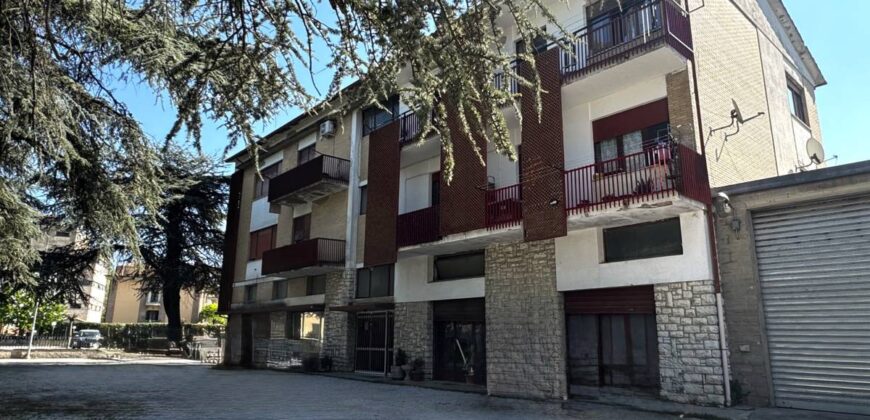 “Appartamento luminoso con terrazzo”
