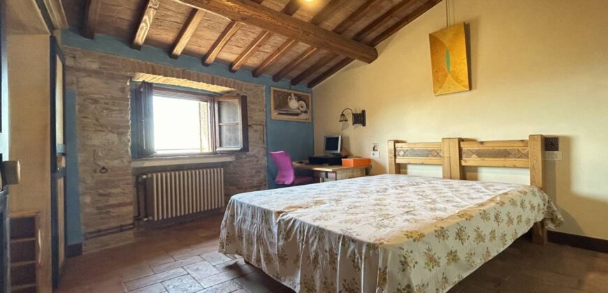 “Porta Libera Rustic Home”