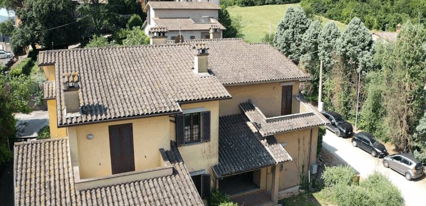 “Semi-detached villa in Todi”