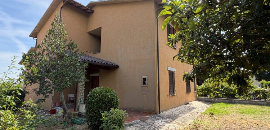 “Semi-detached villa in Todi”